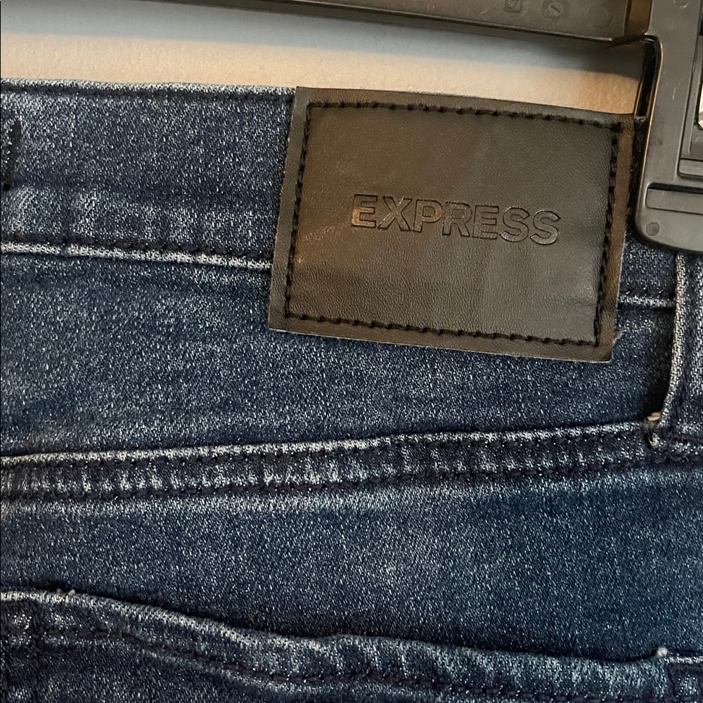 NWOT Express Dark Blue Bootleg Leg Jeans - Picture 3 of 5